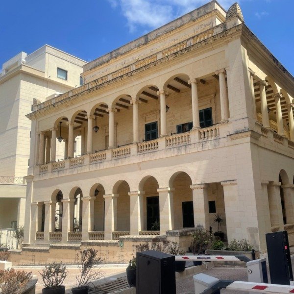 مدرسة بي إس سي التعليمية